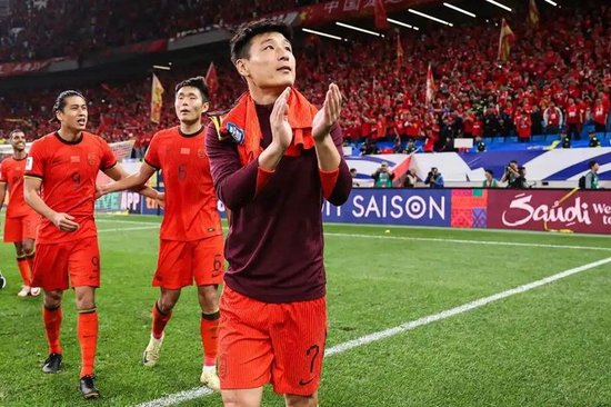 因为目前很多玩家都还在排队等着进行今年会下载相关图片