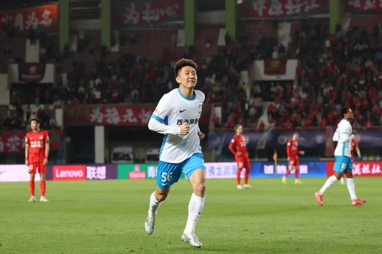 了解因为目前很多玩家都还在排队等着进行今年会下载