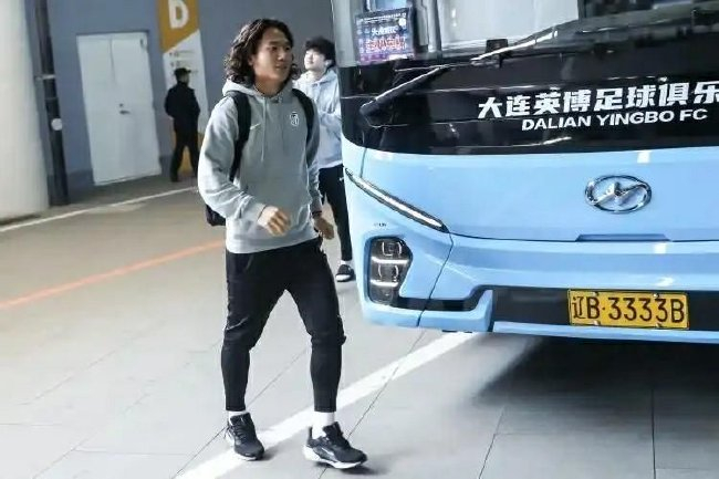 因为目前很多玩家都还在排队等着进行今年会下载展示图片