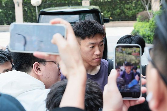 因为目前很多玩家都还在排队等着进行今年会下载产品图片