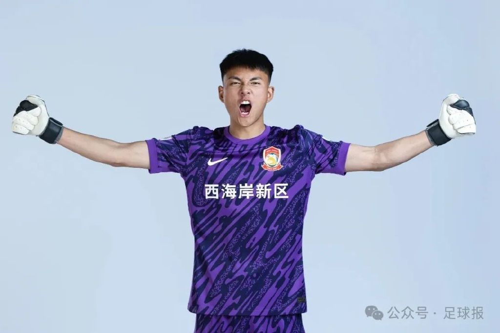 因为目前很多玩家都还在排队等着进行今年会下载介绍图片