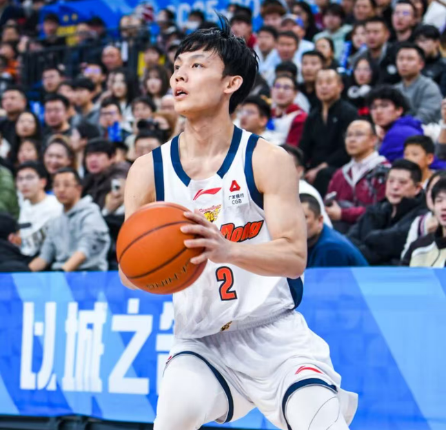 专业今年会体育服务